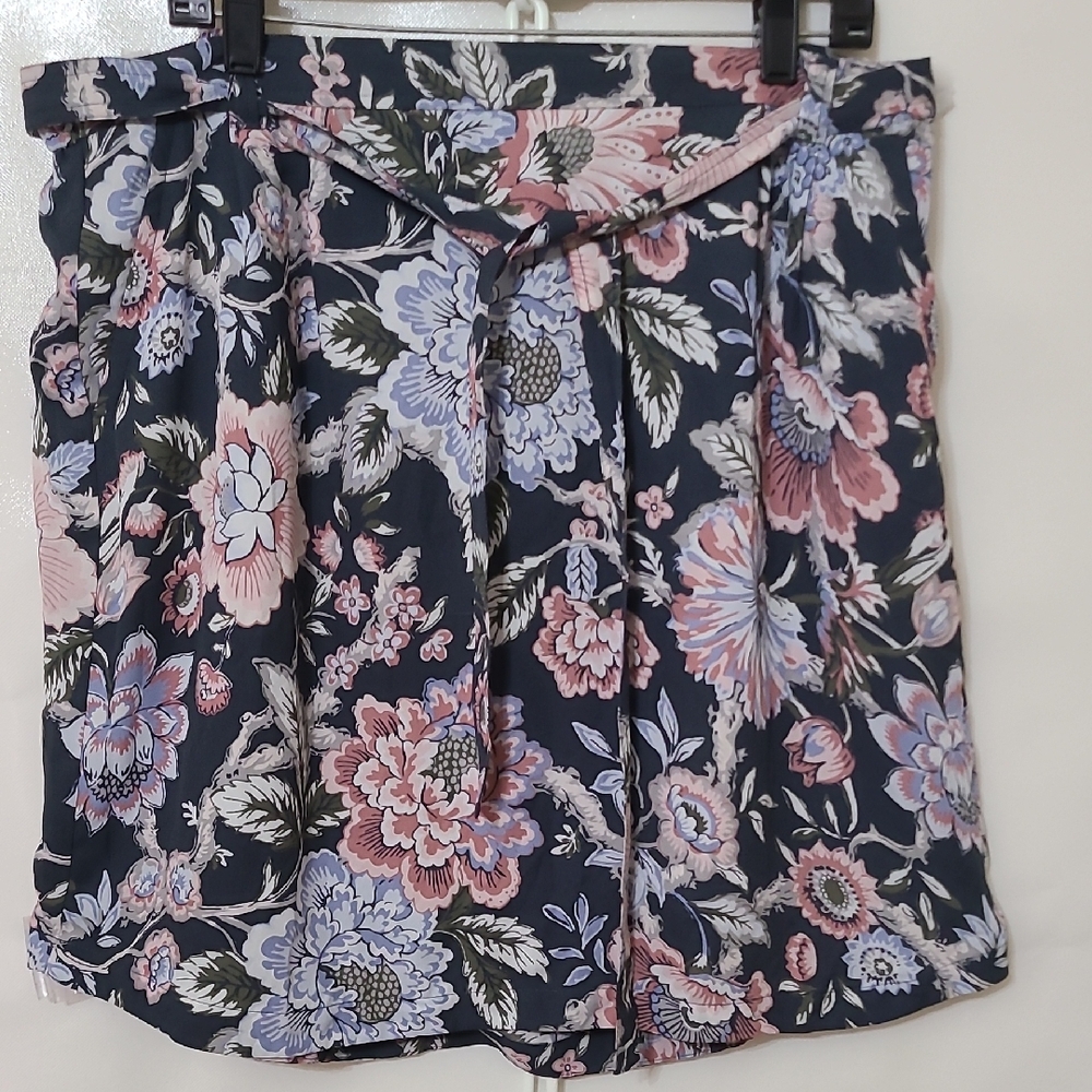 LOFT OUTLET Women's Navy Blue Floral Lined Skirt - Size XL